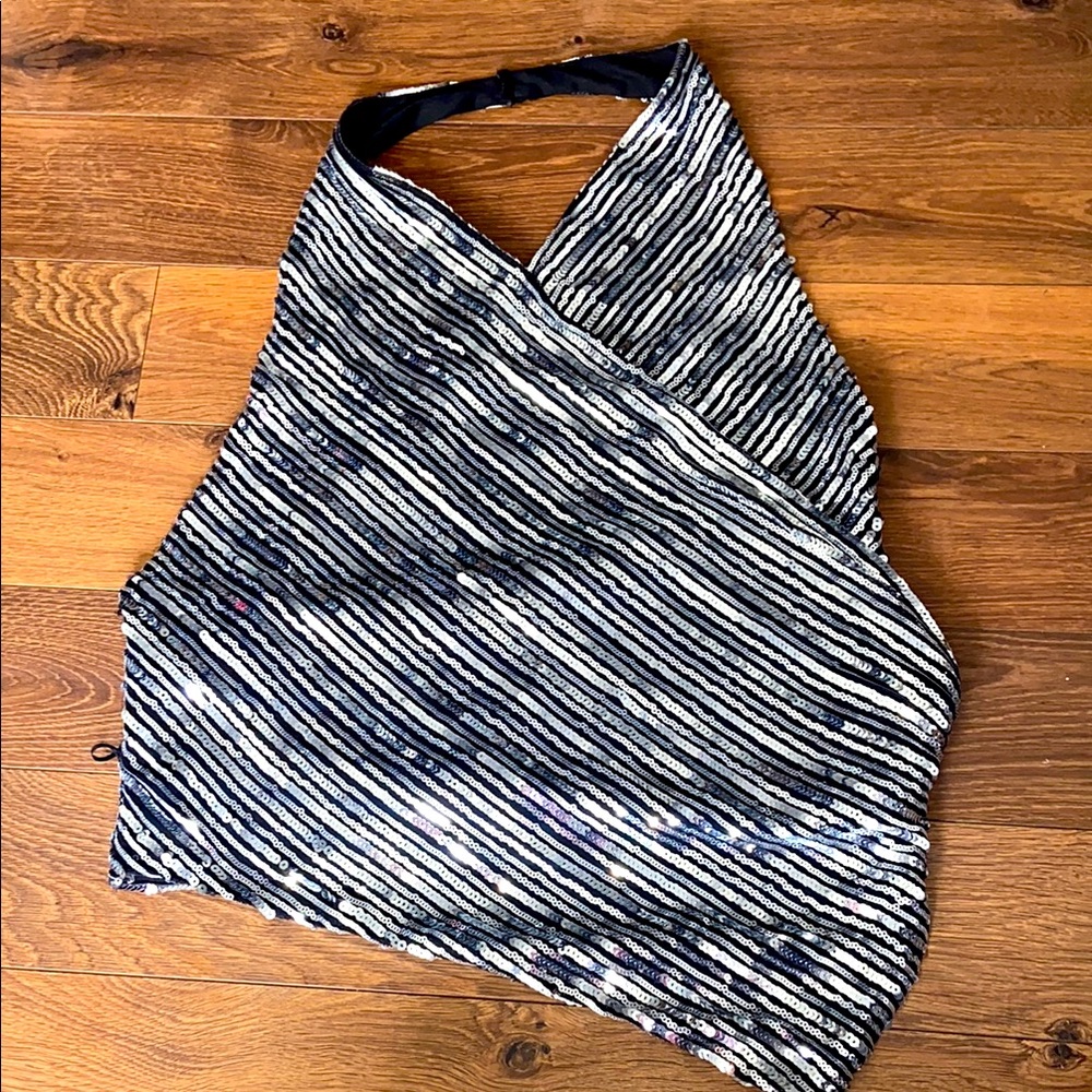 🪩ZARA Silver SEQUIN  Halter Top - Picture 4 of 8